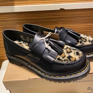 Dr. Martens Adrian Leo black